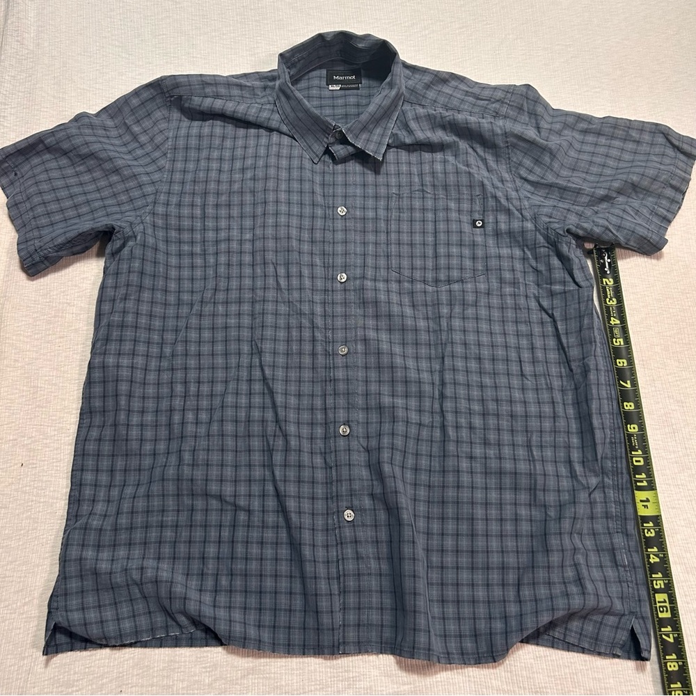 Marmot Men's Button Up Shirt XL Short Sleeve Blue Plaid Side Split Relaxed - Picture 6 of 6